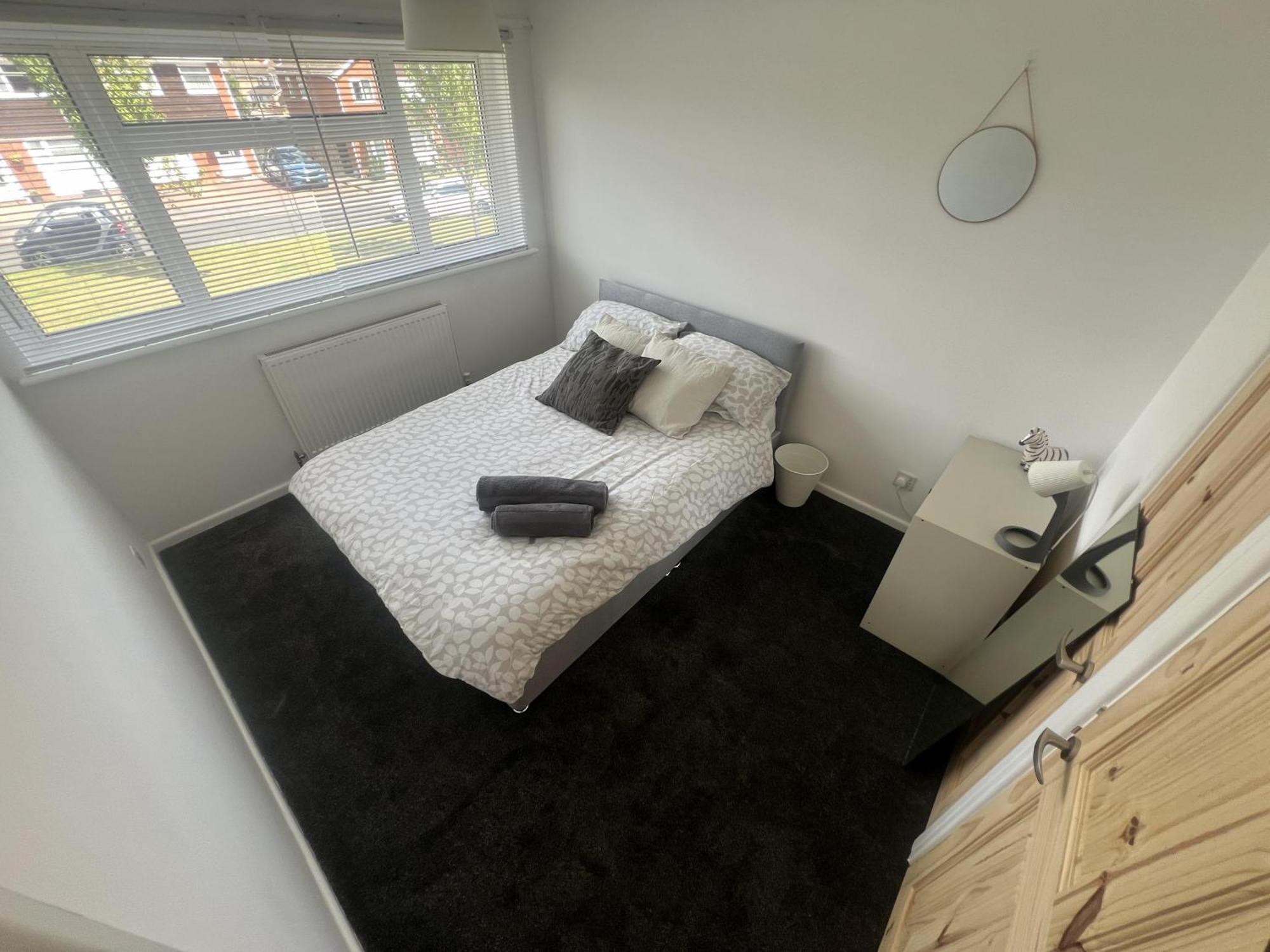 Charming 3-Bed House In Leighton Buzzard Villa ภายนอก รูปภาพ